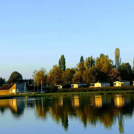 Welcome To アパート Tuffé