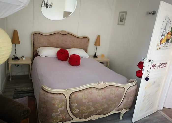 아파트 Welcome To Tuffé